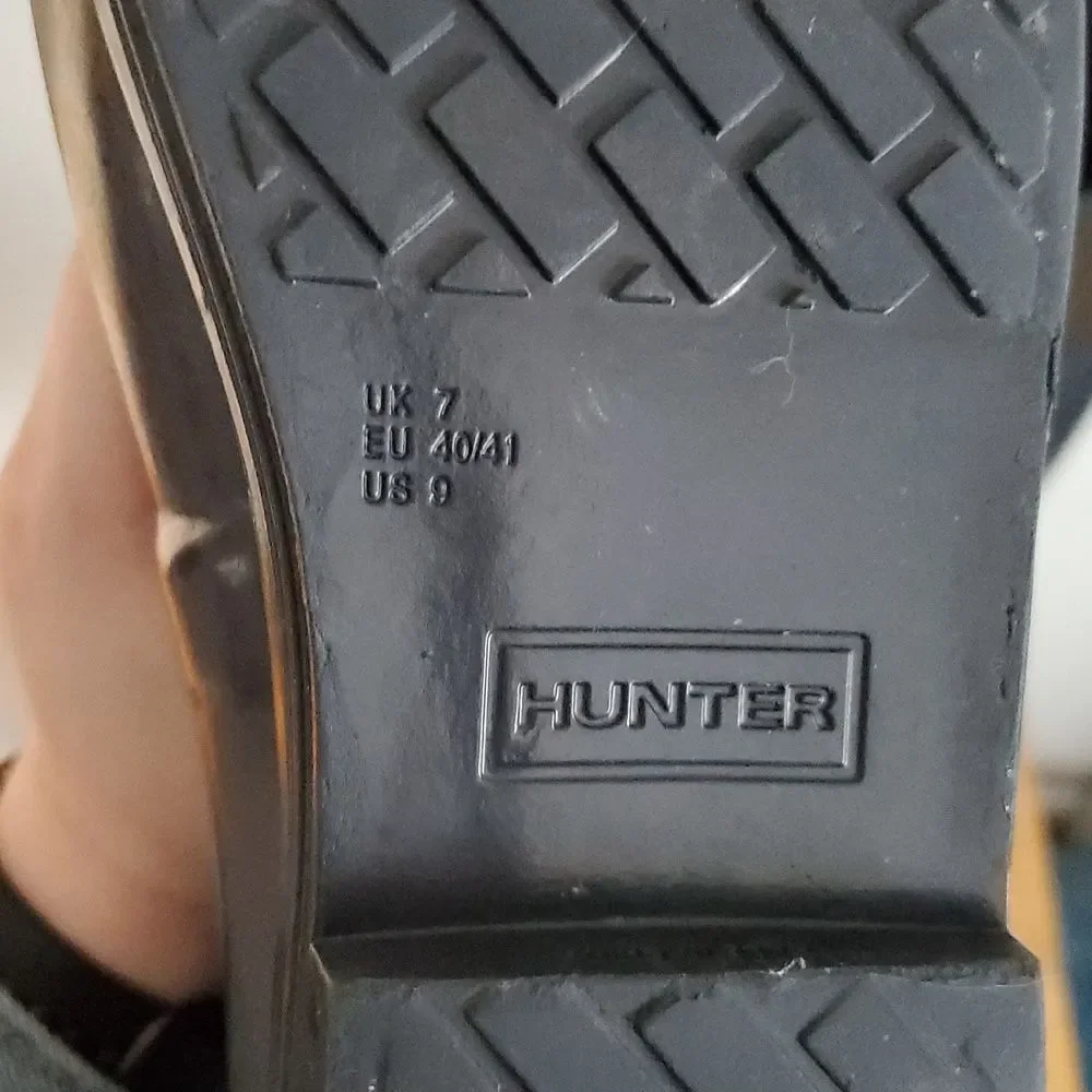 Hunter Regent Carlyle Dark Blue Rain Boots With Brown Accent Size US 9